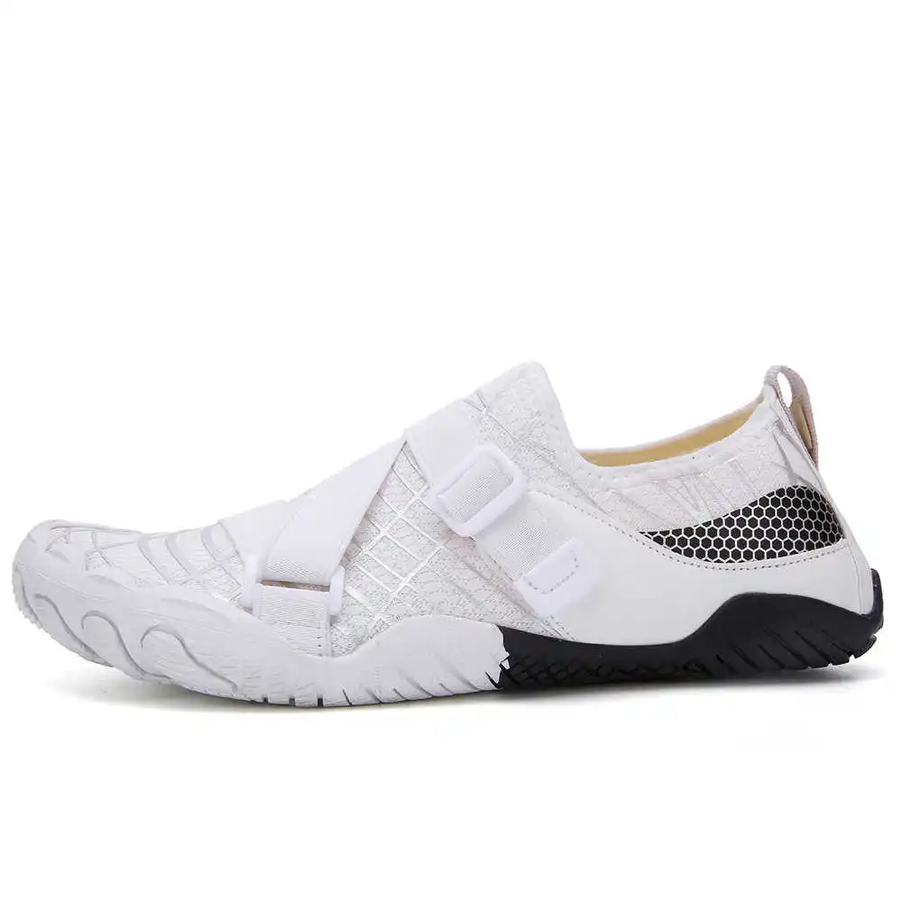 Difference Pilates And Yoga - Con estampado, zapatillas de playa tumbadas,